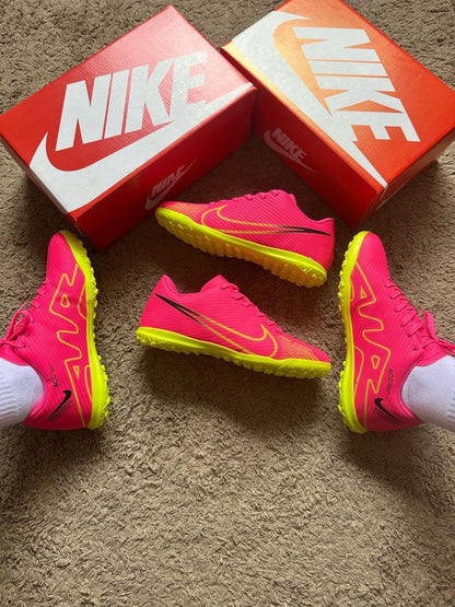 Mercurial Chuteiras Society Premium