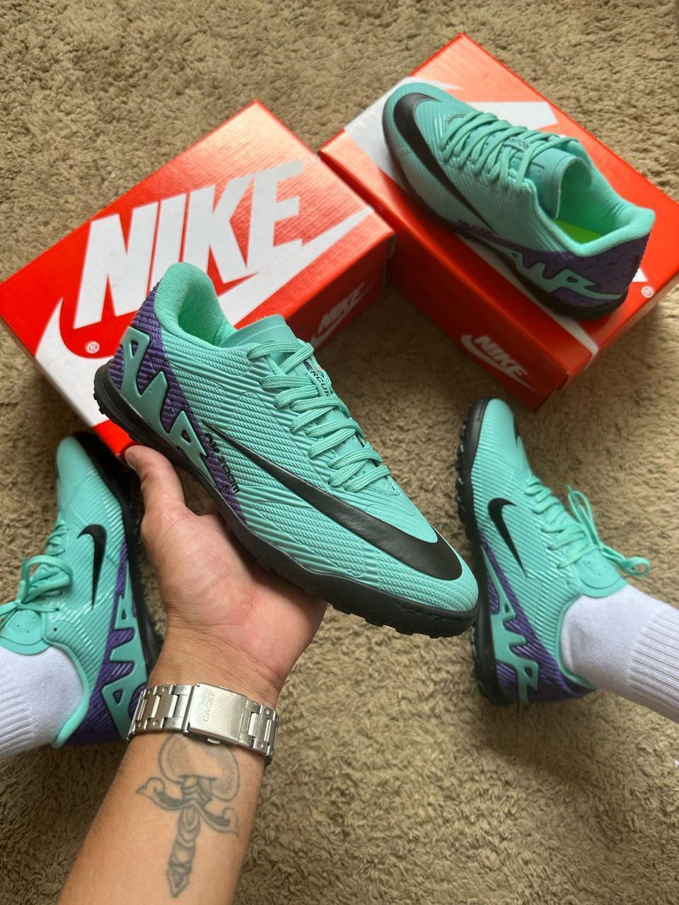 Mercurial Chuteiras Society Premium