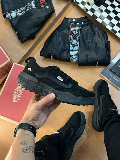 Vans UltraRange Neo VR3 e Neo All Black
