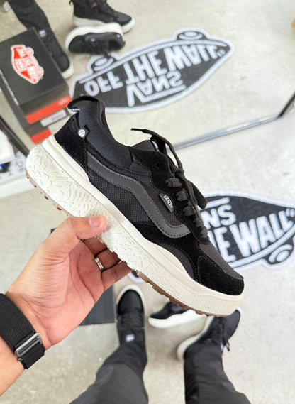 Vans UltraRange Neo VR3 e Neo All Black