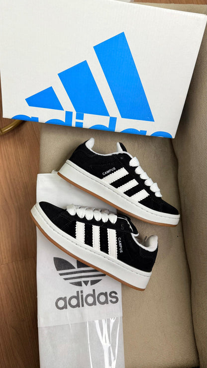 Tênis Adidas Campos OOS Unissex 2 Cadarços Preto/Branco
