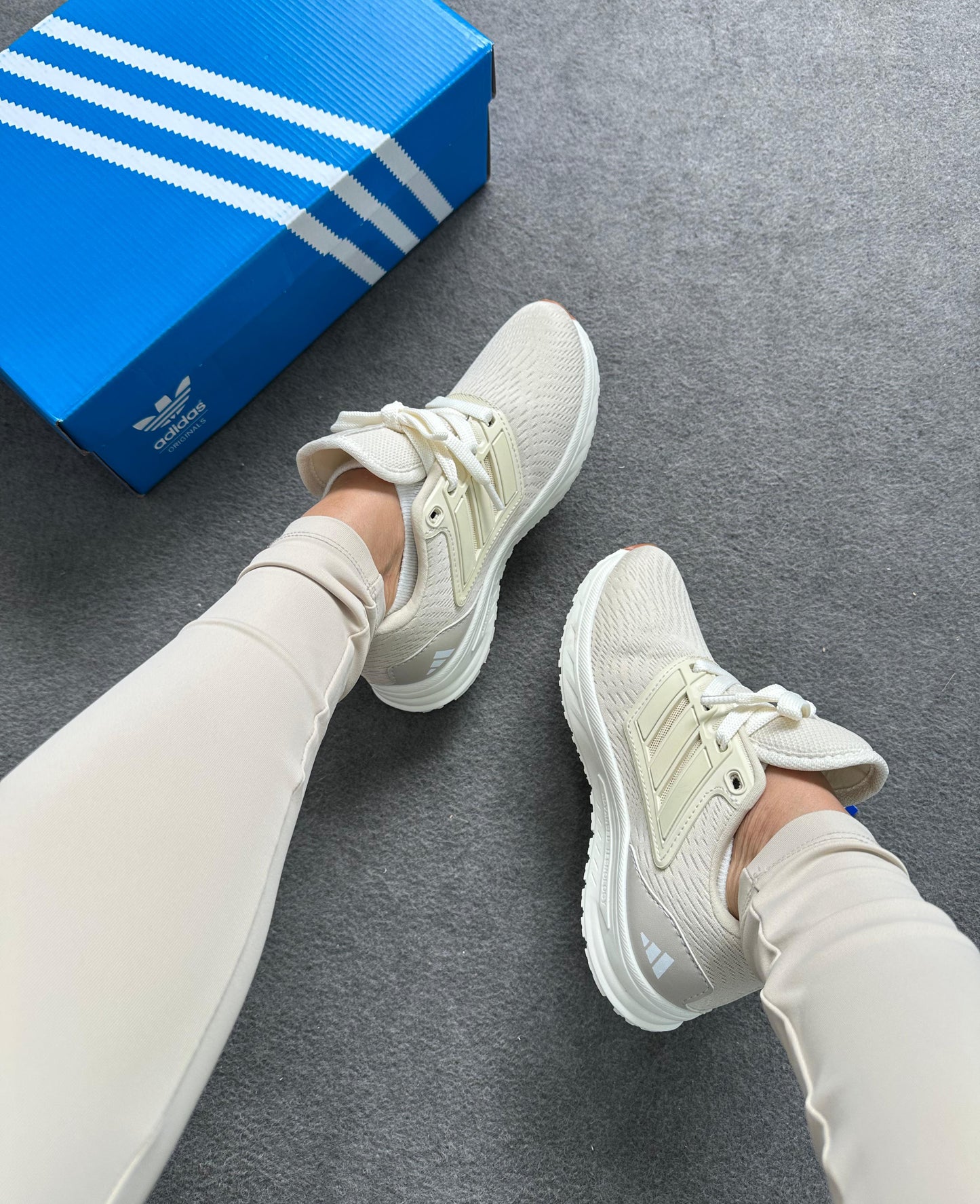 Tenis Modelo Advenced Adidas