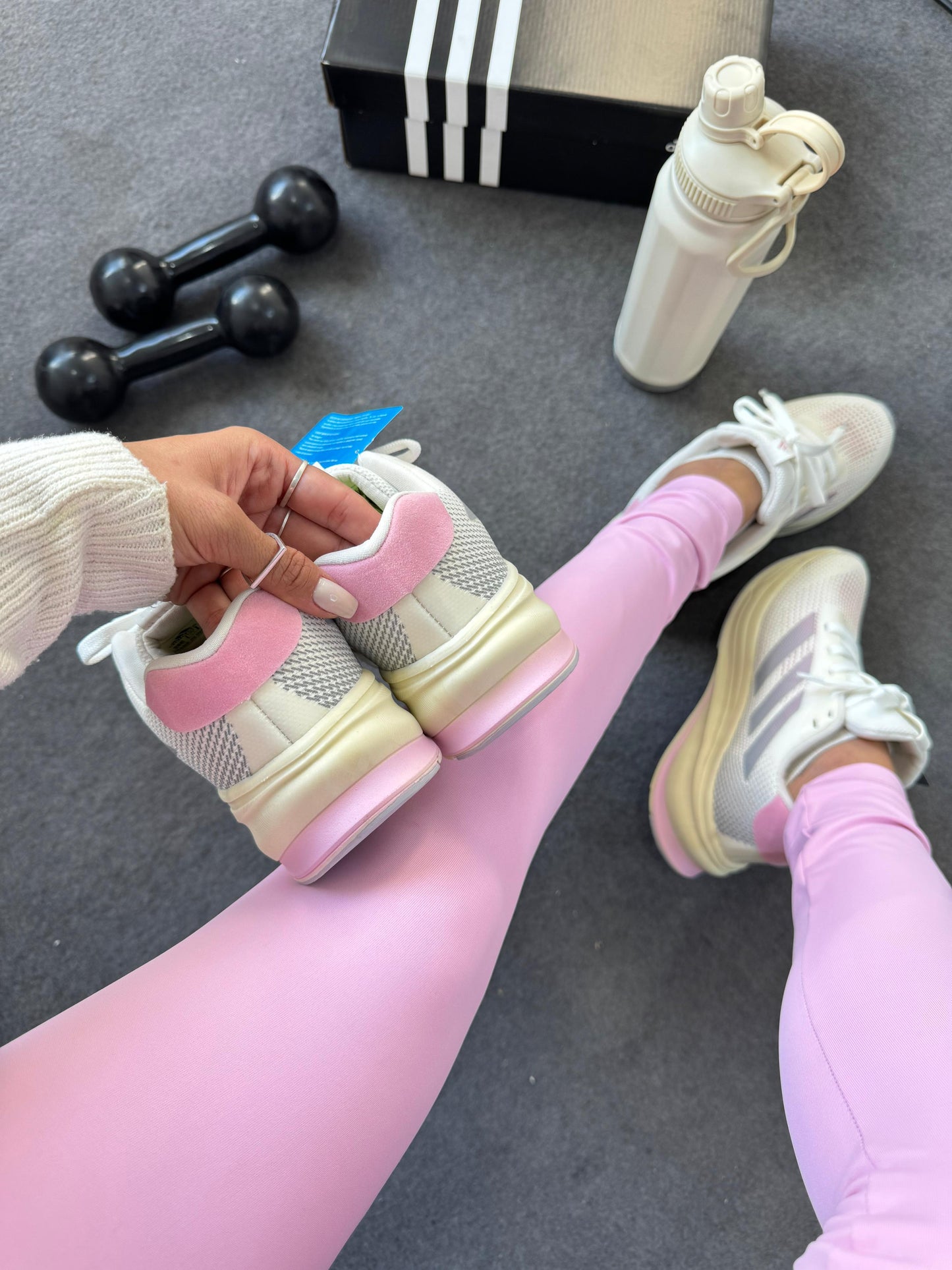 Tenis de Corrida Adidas Supernova Premium Feminino