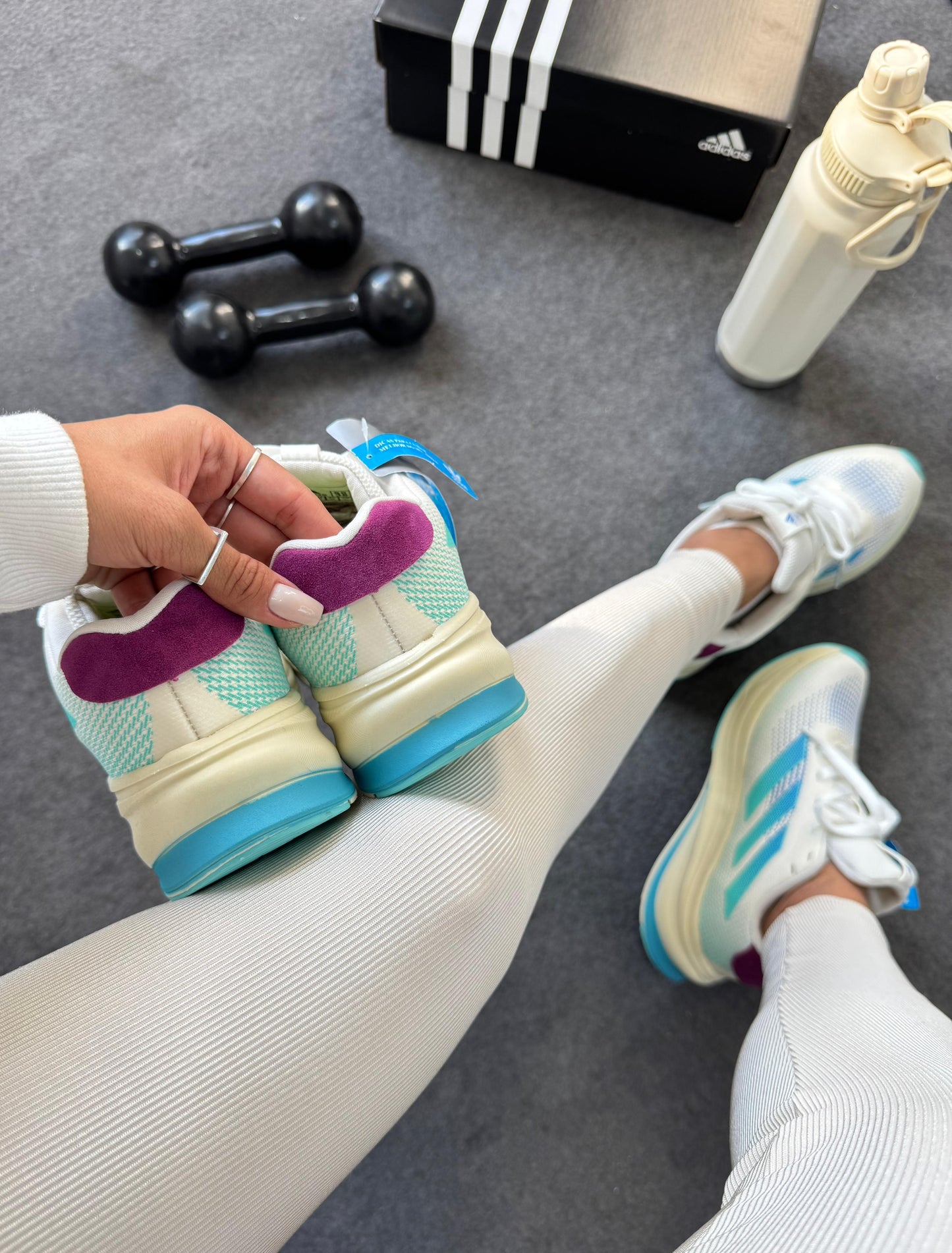 Tenis de Corrida Adidas Supernova Premium Feminino