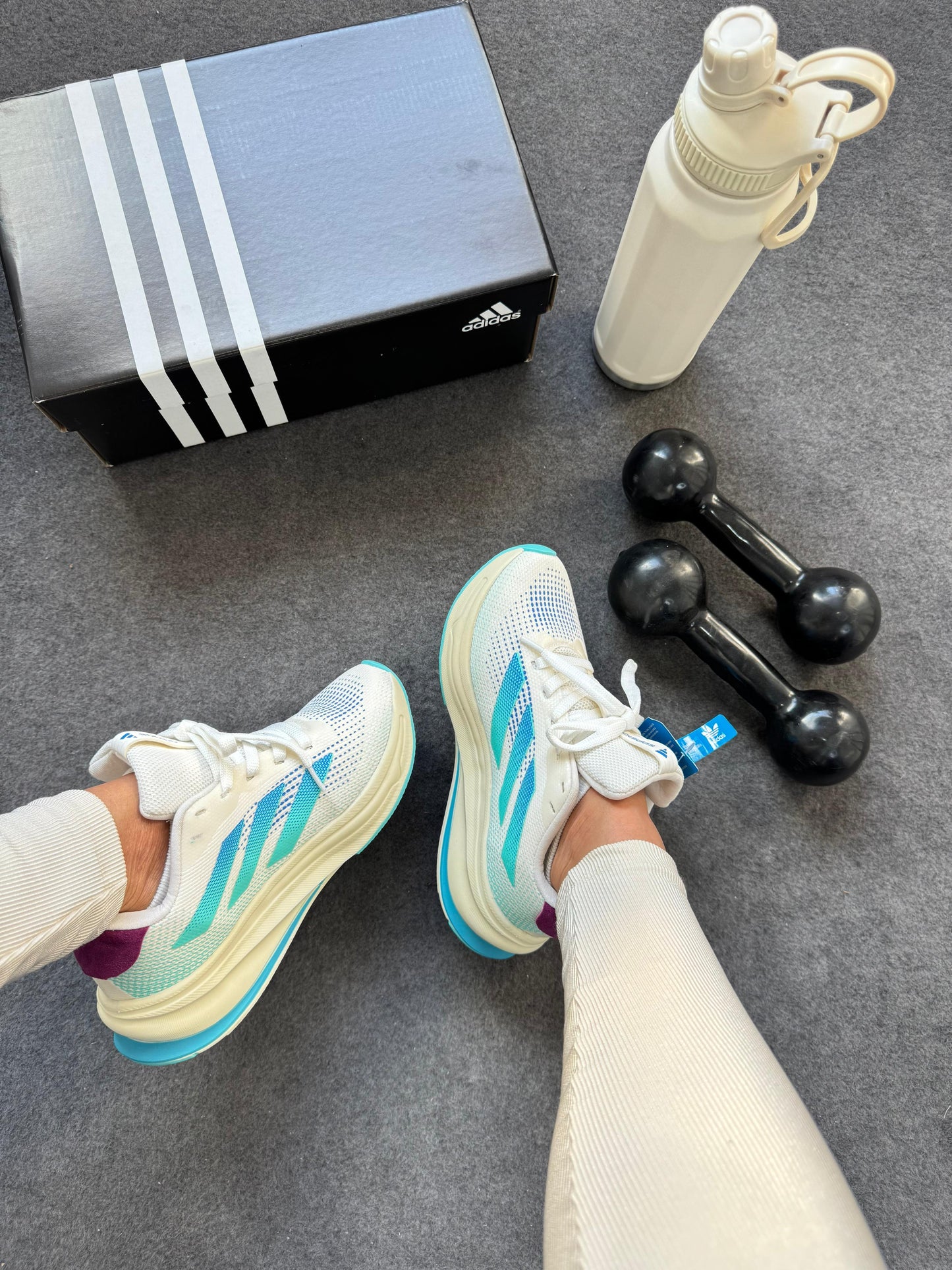 Tenis de Corrida Adidas Supernova Premium Feminino