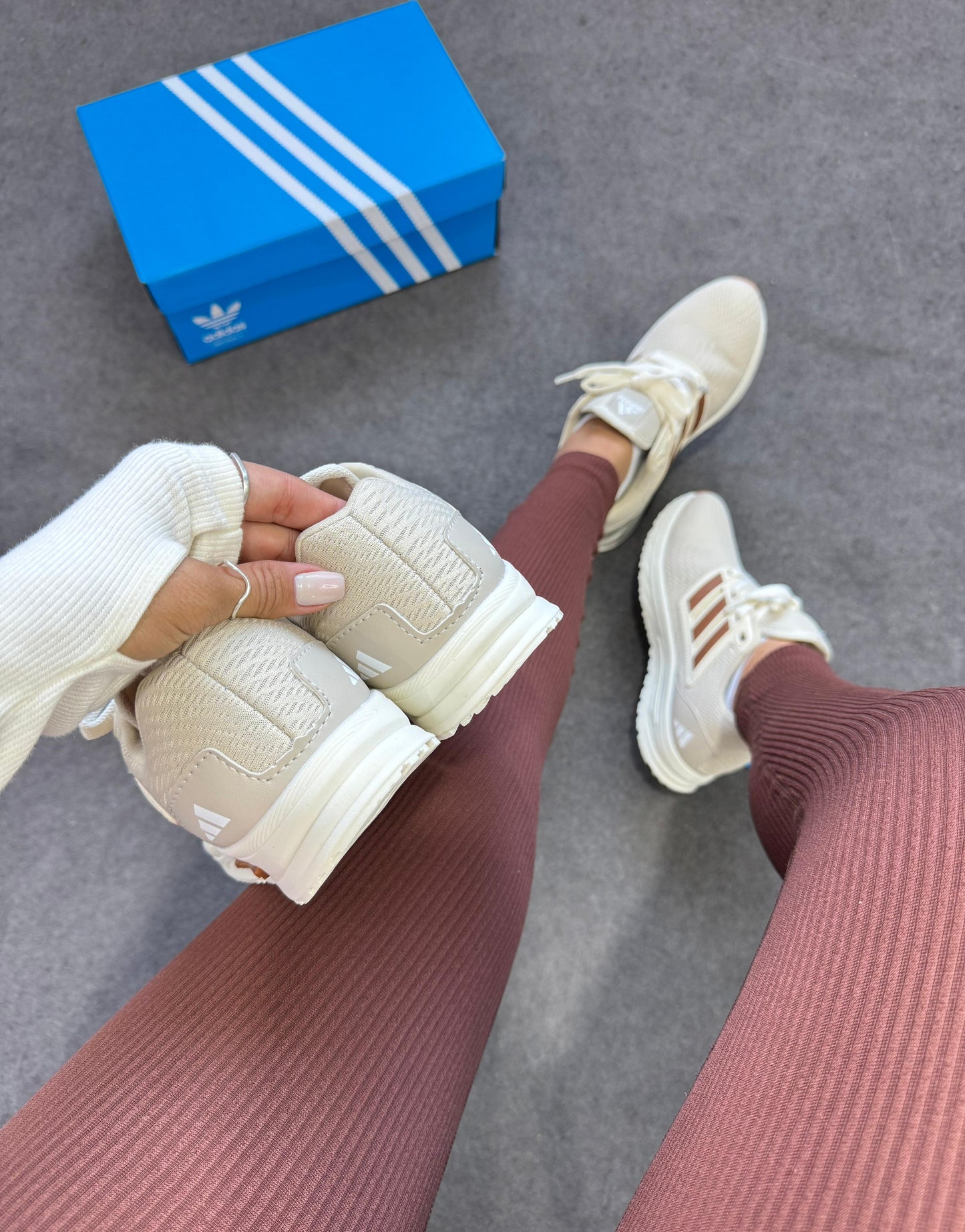 Tenis Modelo Advenced Adidas