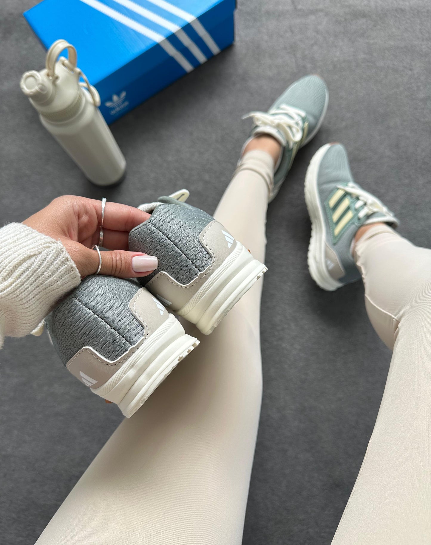 Tenis Modelo Advenced Adidas